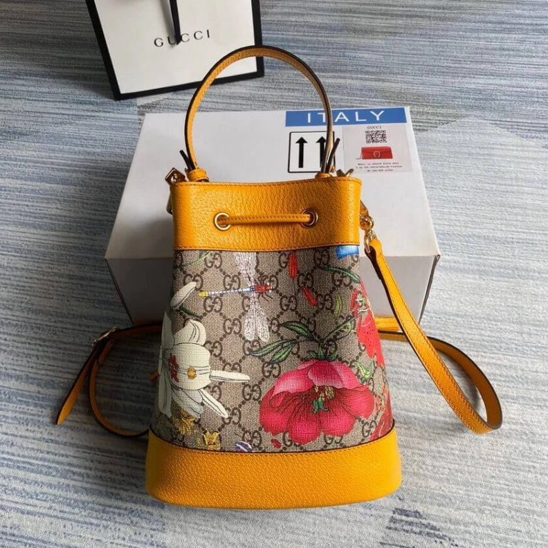 Lv belts replica 20.5 x 26 Gucci Ophidia GG Flora Small Bucket Bag
