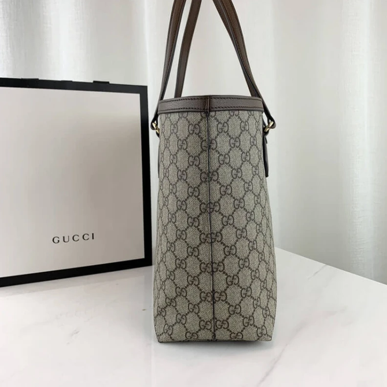 Kitlife ru A classic Gucci Ophidia GG Medium Tote Beige