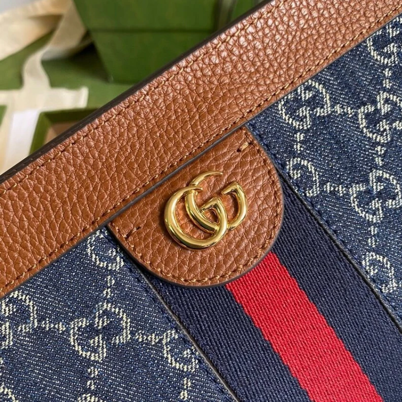 Louis vuitton locations Chain sho Gucci Ophidia GG Small Shoulder Bag in Blue Demin