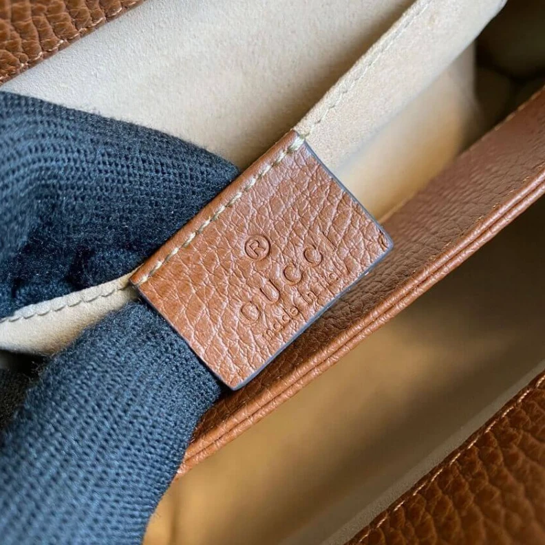 Louis vuitton locations Chain sho Gucci Ophidia GG Small Shoulder Bag in Blue Demin