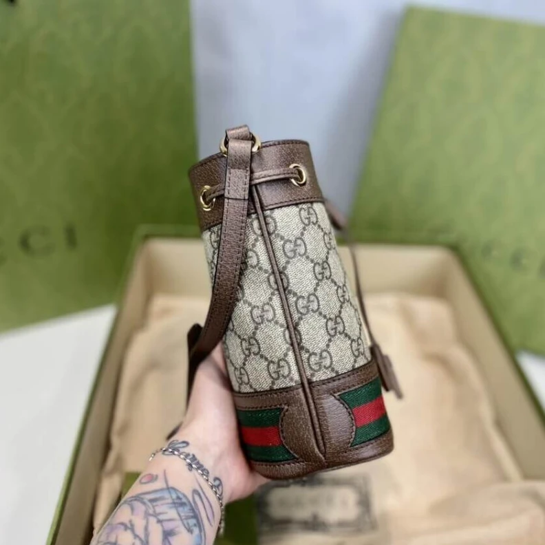 Louis vuitton locations Adjustabl Gucci Ophidia Mini GG Bucket Bag