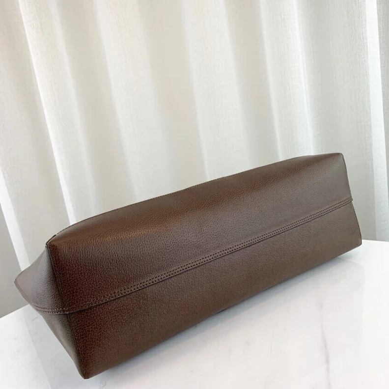 Replica bag Beige ebo Gucci Ophidia Soft GG Supreme Medium Tote