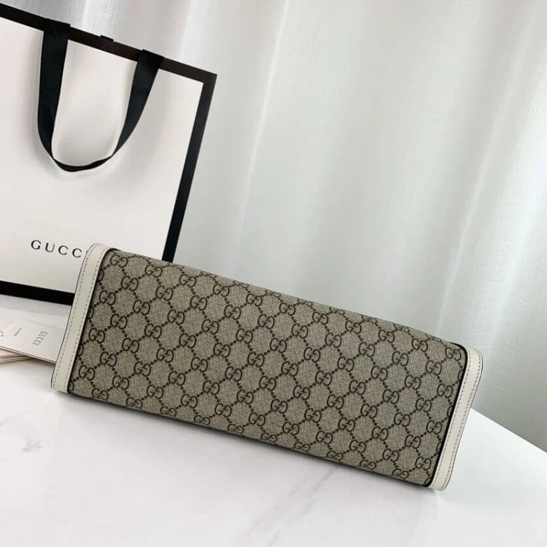 Kitlife ru Key with Gucci Padlock Medium GG Shoulder Bag White