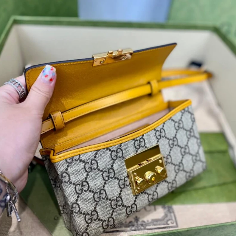 Replica bag <span styl Gucci Padlock Mini Bag White