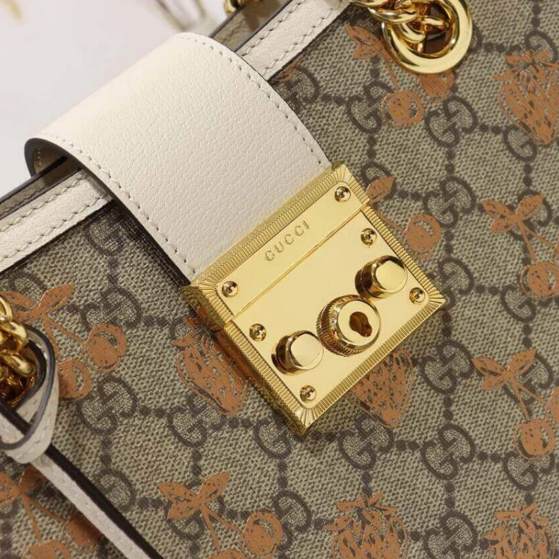 Top lv Lock clos Gucci Padlock Small Berry Tote Bag