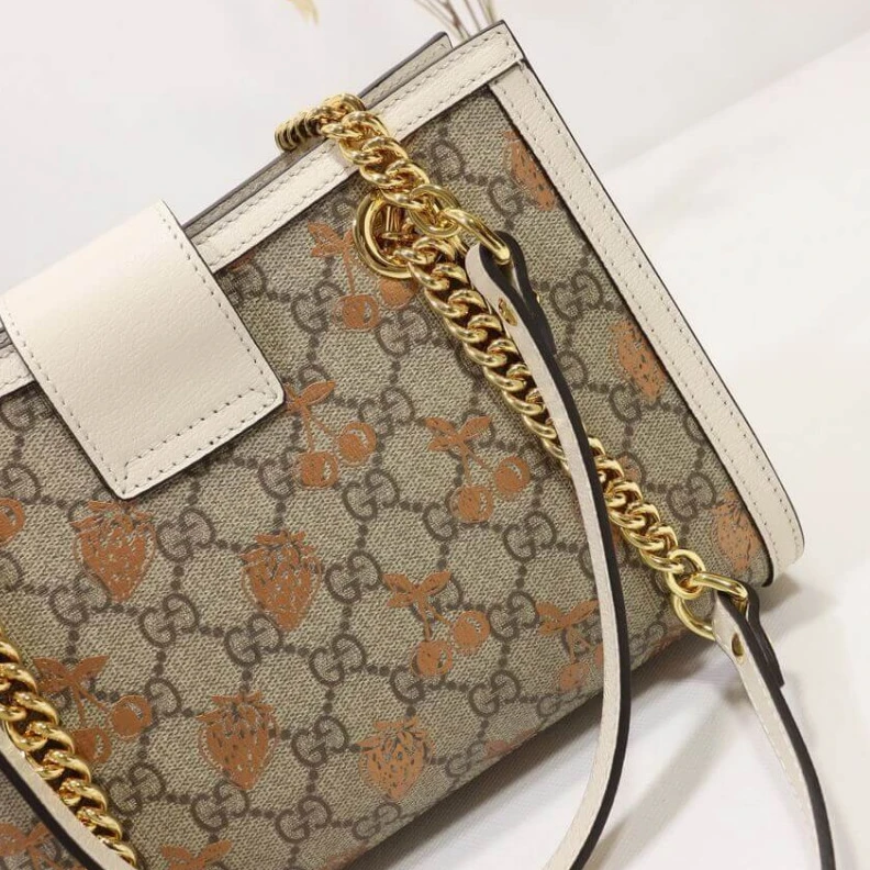 Top lv Lock clos Gucci Padlock Small Berry Tote Bag