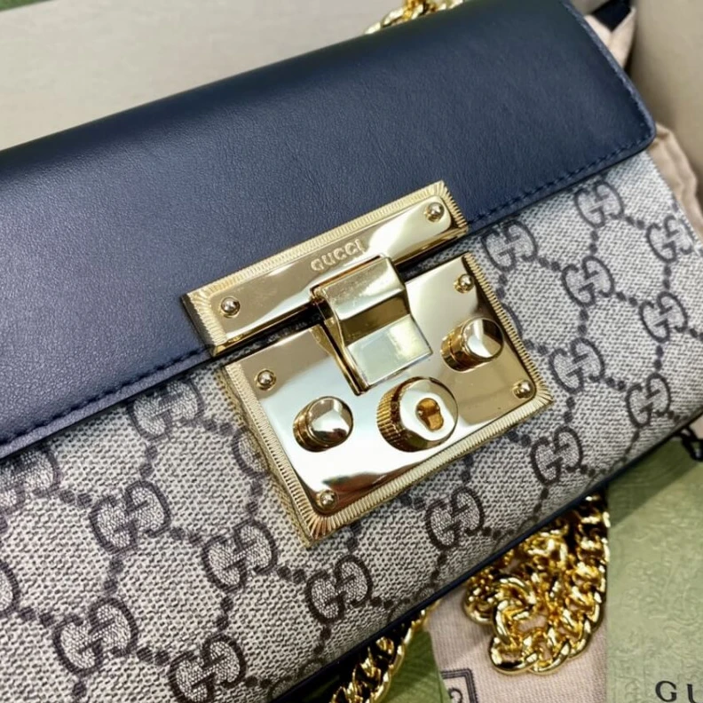 Replica bags lv A small st Gucci Padlock Small GG Shoulder Bag Black
