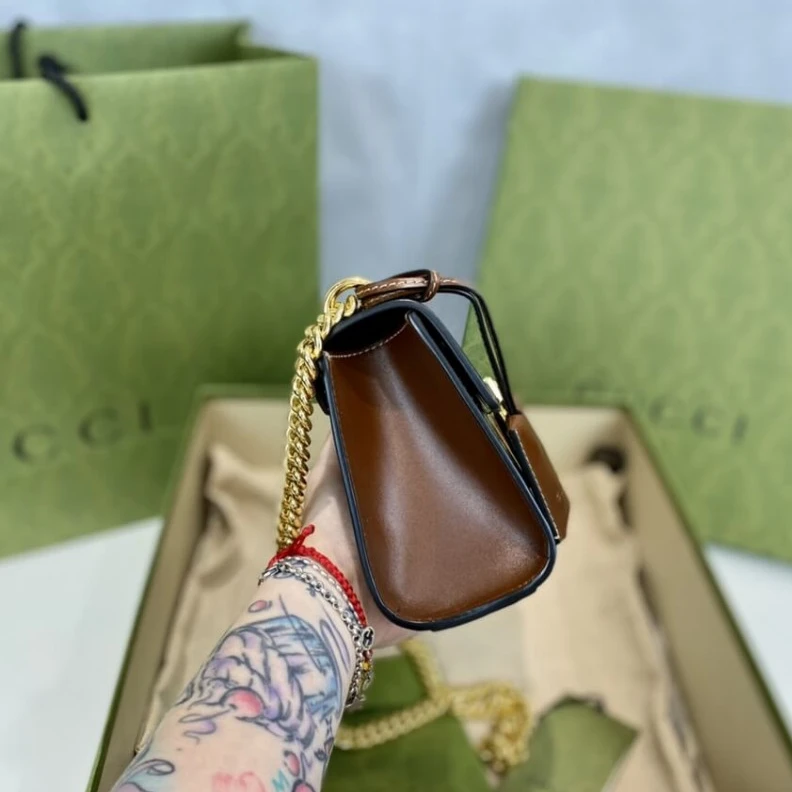 Replica bags lv A small st Gucci Padlock Small GG Shoulder Bag Black