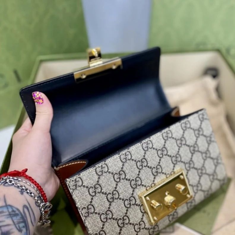 Replica bags lv A small st Gucci Padlock Small GG Shoulder Bag Black