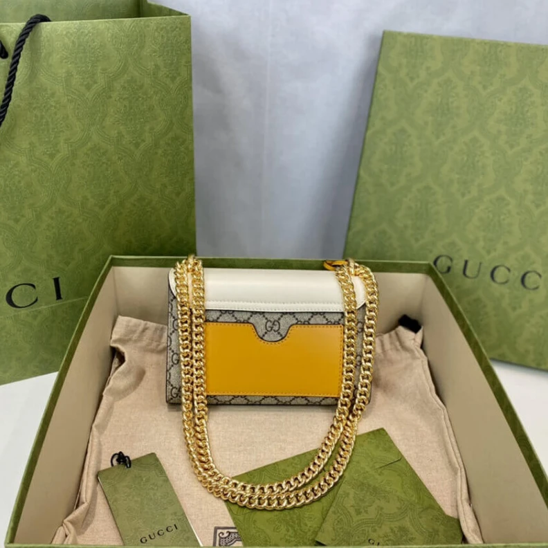 Kitlife Beige and Gucci Padlock Small GG Shoulder Bag White