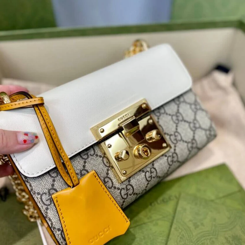 Kitlife Beige and Gucci Padlock Small GG Shoulder Bag White