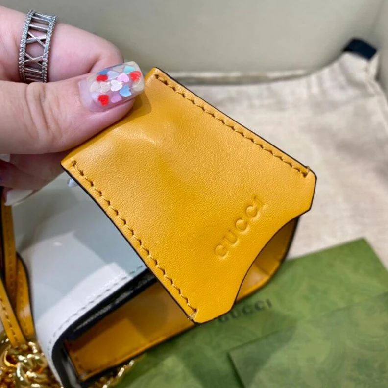 Kitlife Beige and Gucci Padlock Small GG Shoulder Bag White