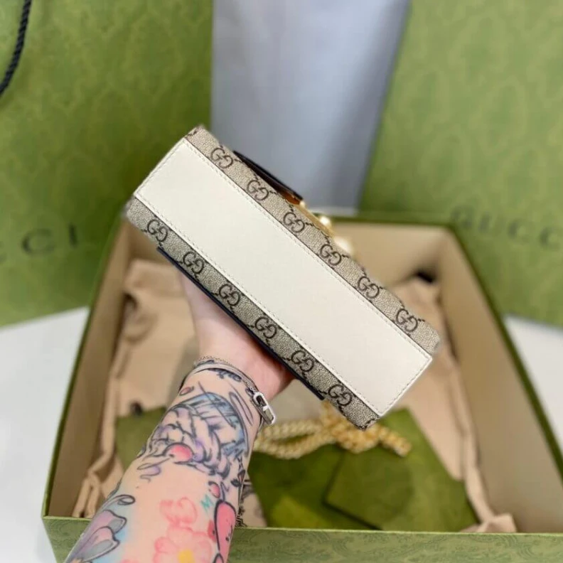 Kitlife Beige and Gucci Padlock Small GG Shoulder Bag White
