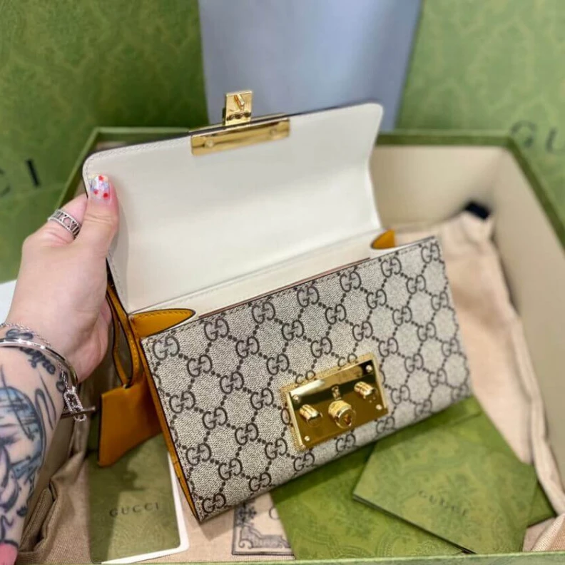 Kitlife Beige and Gucci Padlock Small GG Shoulder Bag White