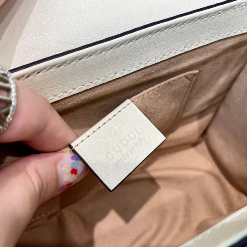 Kitlife Beige and Gucci Padlock Small GG Shoulder Bag White