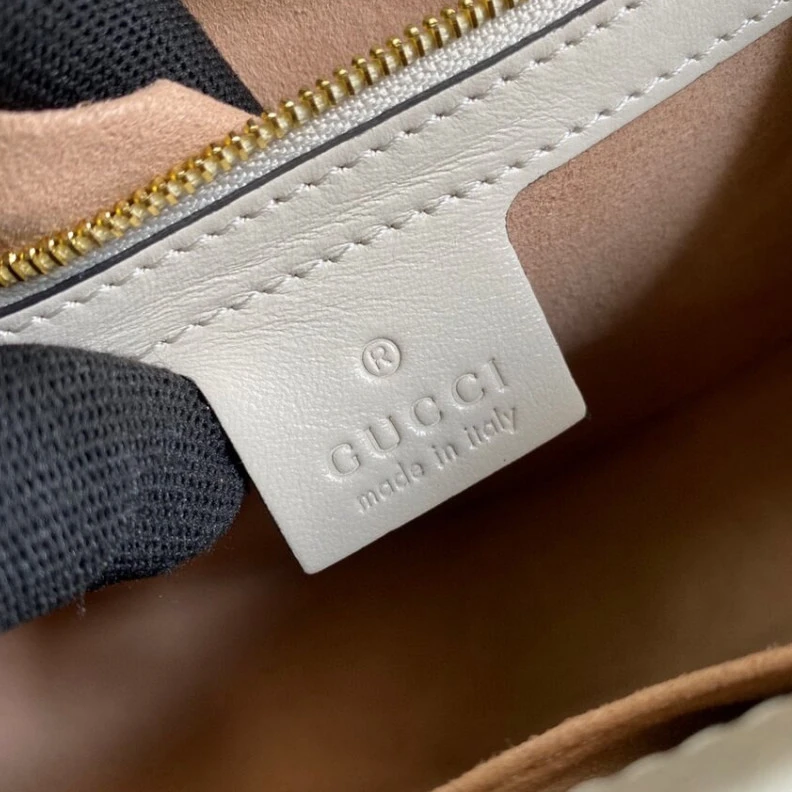 Kitlife Beige and Gucci Padlock Small Shoulder Bag White