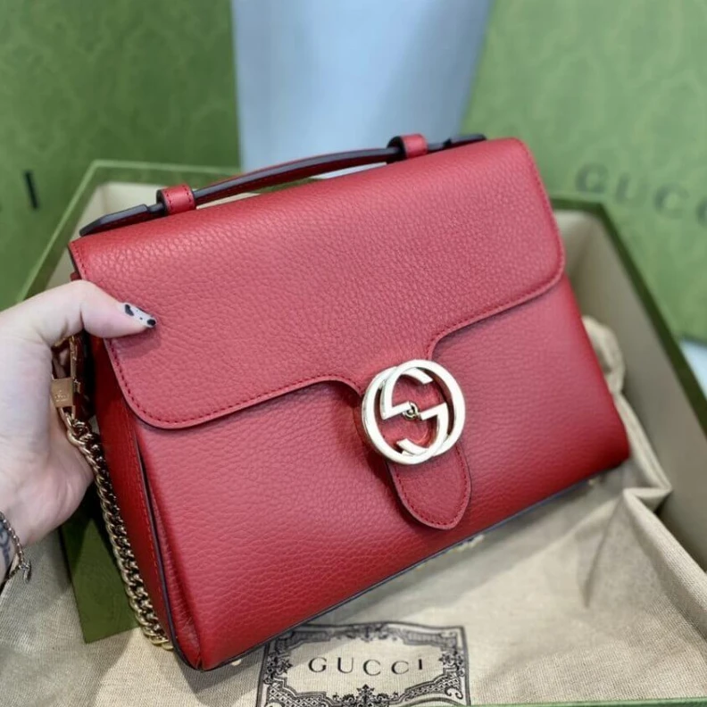 Louis vuitton locations 6.25cm (a Gucci Red Leather Interlocking GG Clasp Convertible Bag