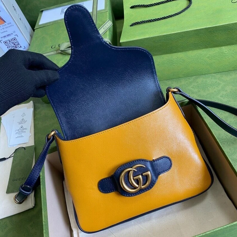 Replica bags Antique g Gucci Small Messenger Bag with Double G 648934