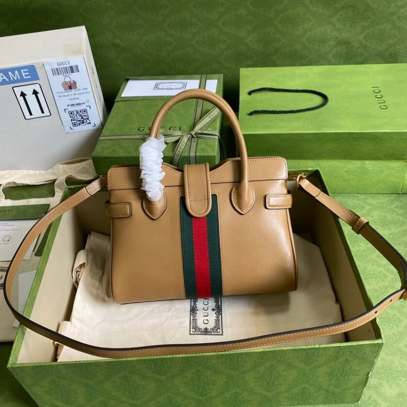 Replica bags Brown lea Gucci Small Top Handle Bag with Double G in Brown Leather