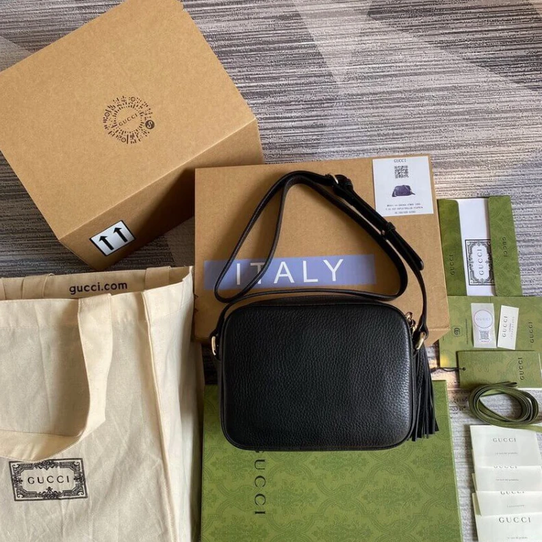 Replica bag Embossed Gucci Soho Small Leather Disco Bag Black