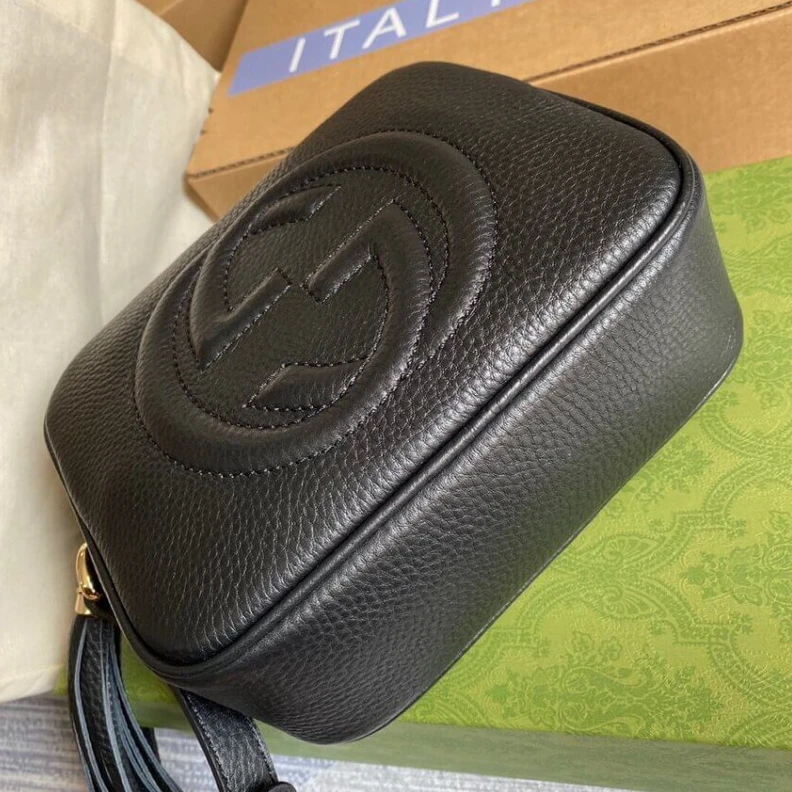 Replica bag Embossed Gucci Soho Small Leather Disco Bag Black