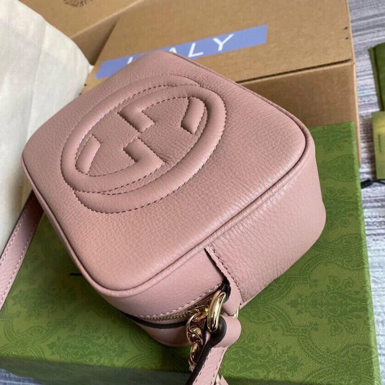 Top lv Embossed Gucci Soho Small Leather Disco Bag Pink