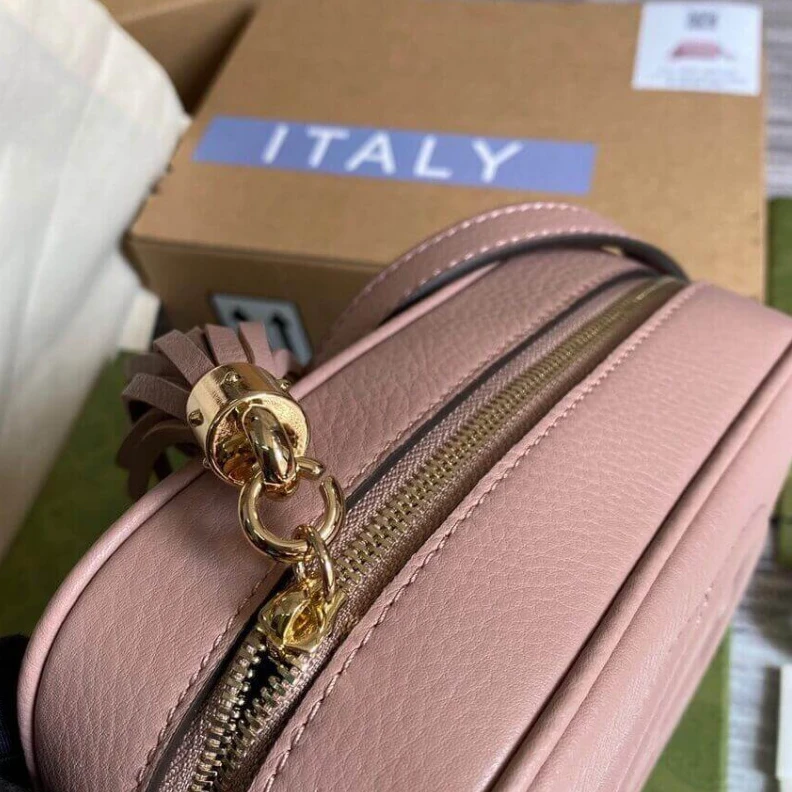 Top lv Embossed Gucci Soho Small Leather Disco Bag Pink