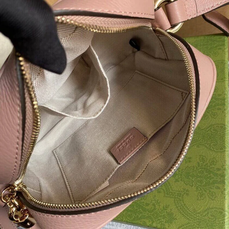 Top lv Embossed Gucci Soho Small Leather Disco Bag Pink