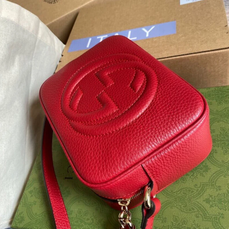 Lv belts replica A compact Gucci Soho Small Leather Disco Bag Red