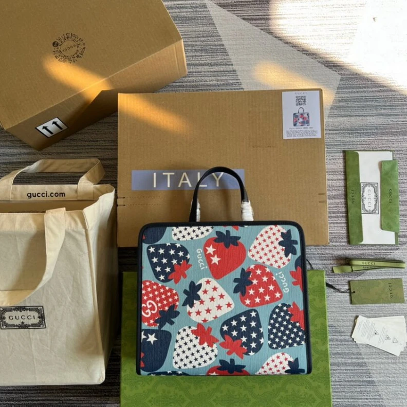 Louis vuitton locations Double ha Gucci Strawberry Star Tote Bag
