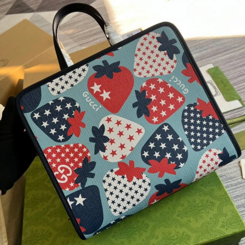 Louis vuitton locations Double ha Gucci Strawberry Star Tote Bag