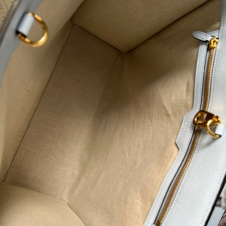 Top lv 38 x 32 x Gucci Tiger Medium Tote Bag