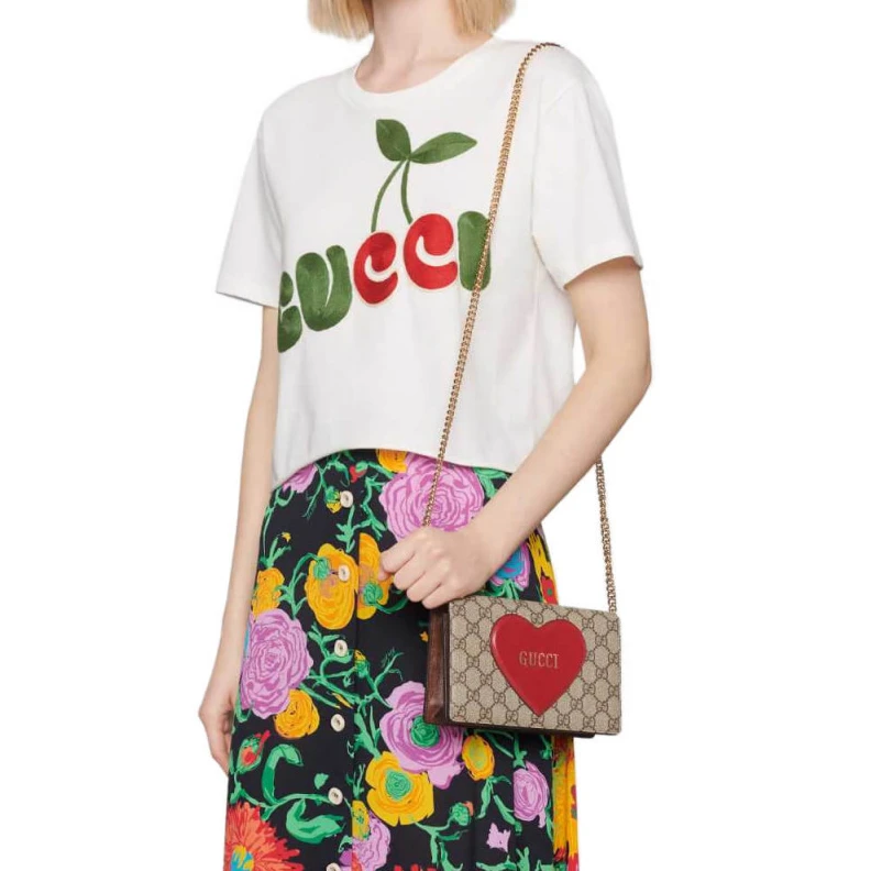 Interior Gucci Valentine's Day Chain Card Case Wallet