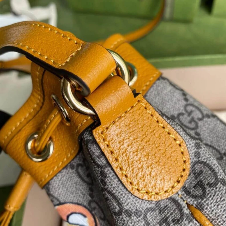 Kitlife ru Should st KAI x Gucci Ophidia Mini Bucket Bag