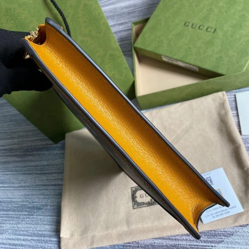 Replica bags lv Beige ebo KAI x Gucci Portfolio