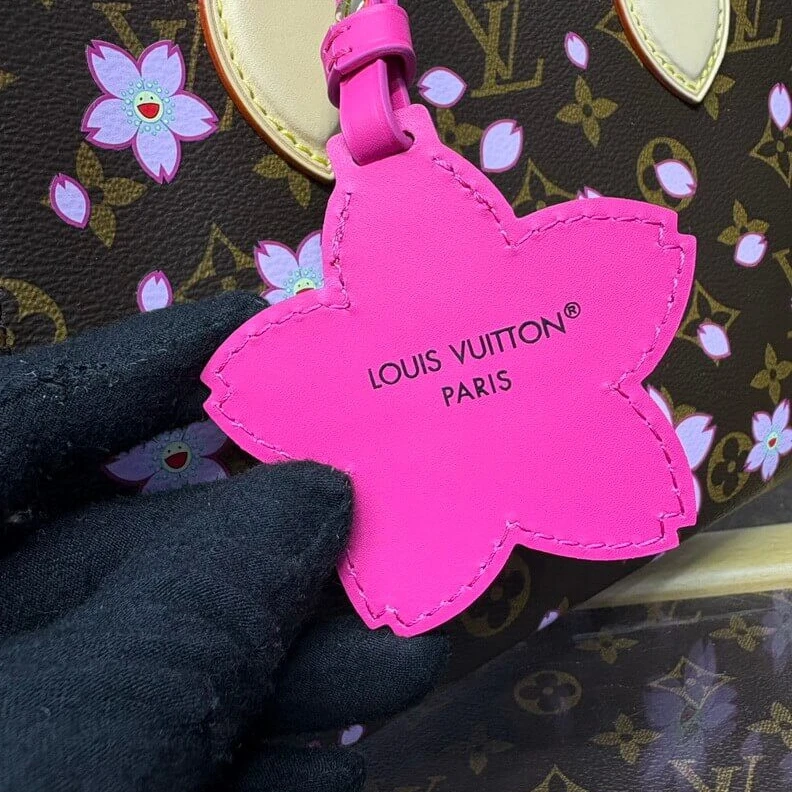 Mythick ru LV x TM OnTheGo PM Cherry Blossom