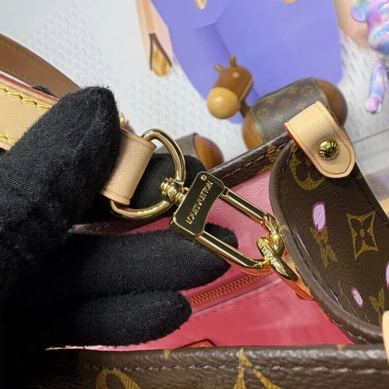 Mythick ru LV x TM OnTheGo PM Cherry Blossom