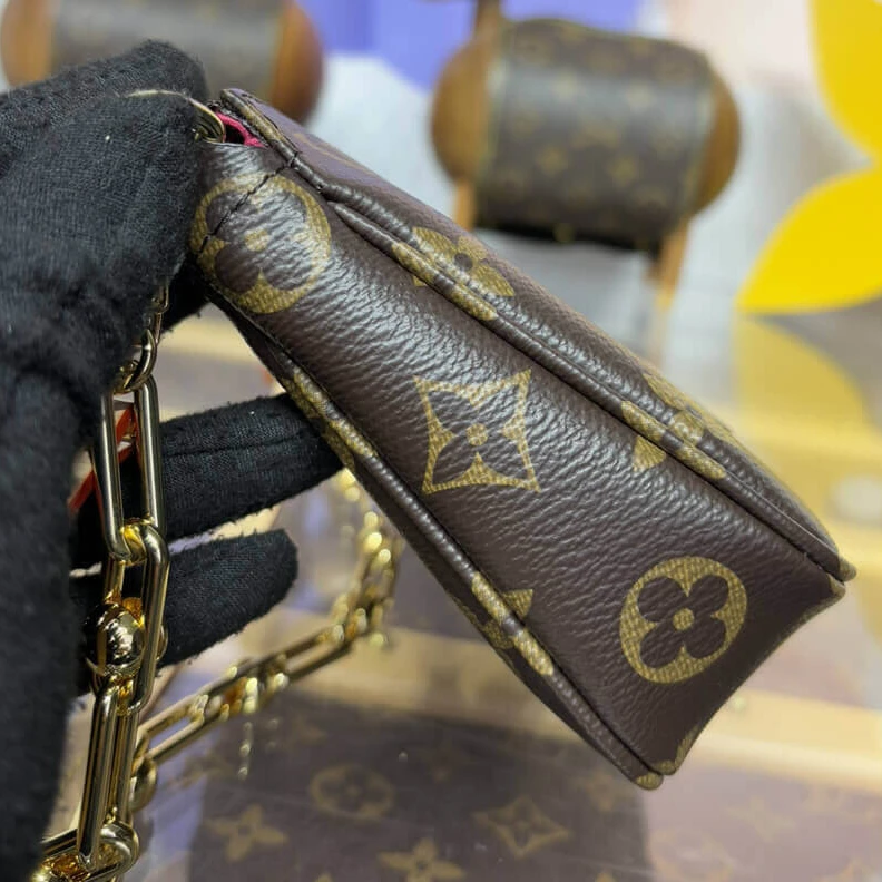 Replica bag LV x TM Pochette Accessoires