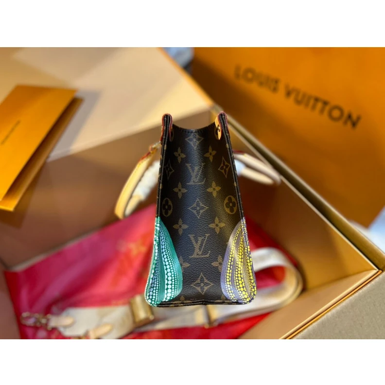 Mythick.ru Inside LV LV x YK OnTheGo PM with Pumpkin Print