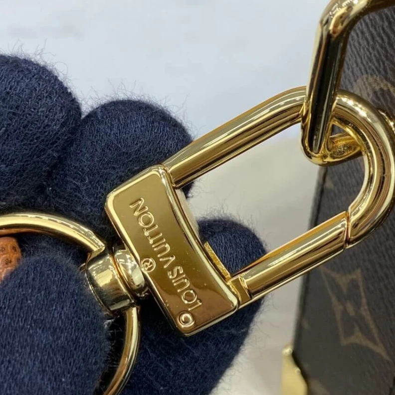 Replica bags Inside fl LVxNBA Monogram Handle Trunk