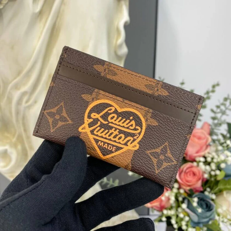 Louis vuitton locations Cowhidele Louis VuittoN Monogram Stripes Double Card Holder