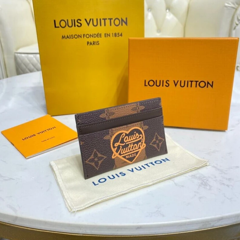 Louis vuitton locations Cowhidele Louis VuittoN Monogram Stripes Double Card Holder
