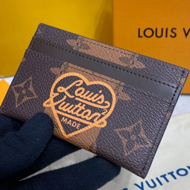 Louis vuitton locations Cowhidele Louis VuittoN Monogram Stripes Double Card Holder