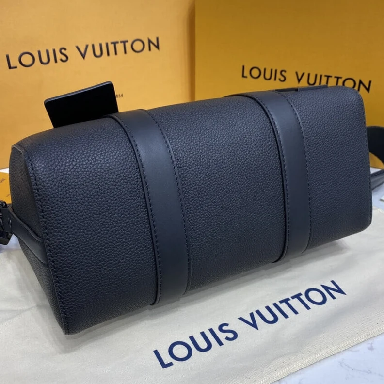 Louis vuitton locations This City Louis Vuitton Aerogram Leather City Keepall Black