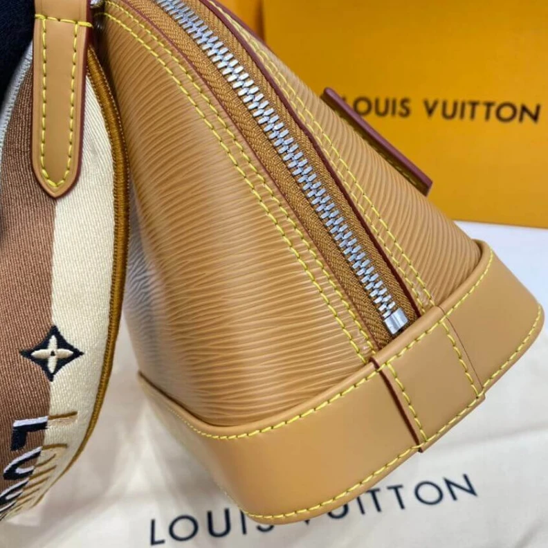 Lv belts replica Padlock Louis Vuitton Alma BB Honey Gold