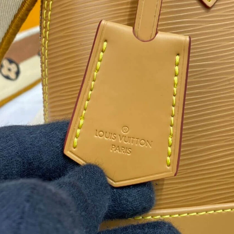 Lv belts replica Padlock Louis Vuitton Alma BB Honey Gold