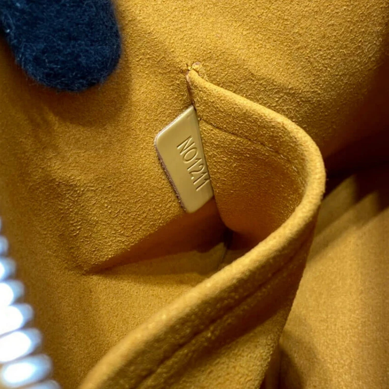 Lv belts replica Padlock Louis Vuitton Alma BB Honey Gold