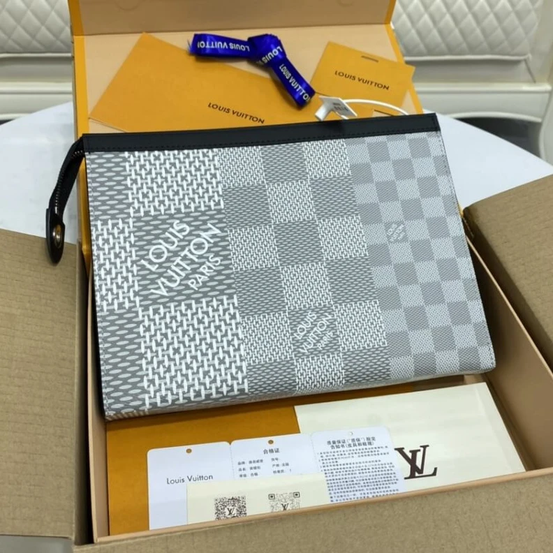 Lv belts replica The Pochet Louis Vuitton Antarctica Damier Graphite 3D Canvas Pochette Voyage