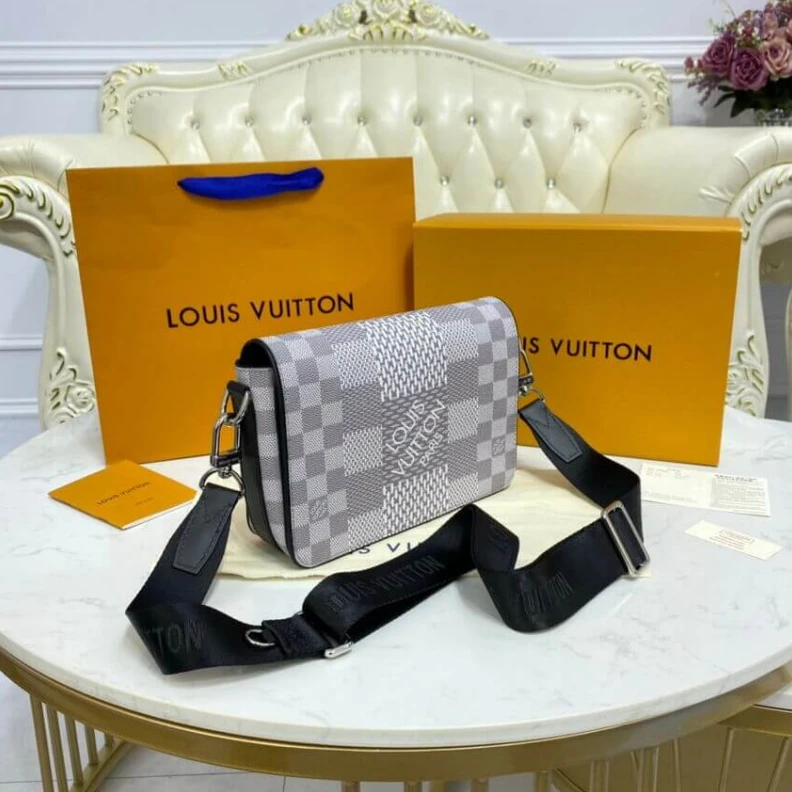 Louis vuitton locations Strap dro Louis Vuitton Antarctica Damier Graphite 3D Canvas Studio Messenger
