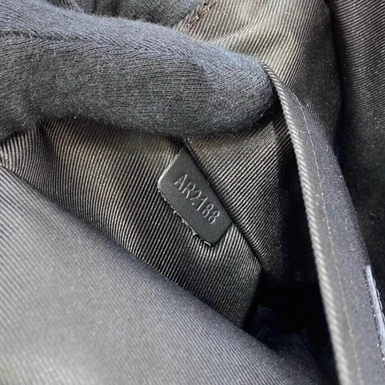 Louis vuitton locations Strap dro Louis Vuitton Antarctica Damier Graphite 3D Canvas Studio Messenger